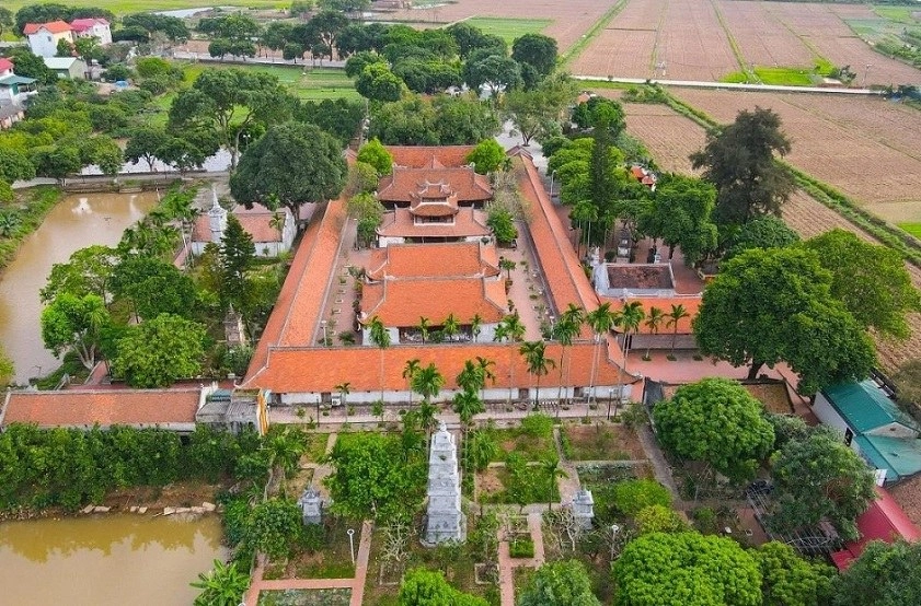 Hành trình di sản tại Chùa Bút Tháp