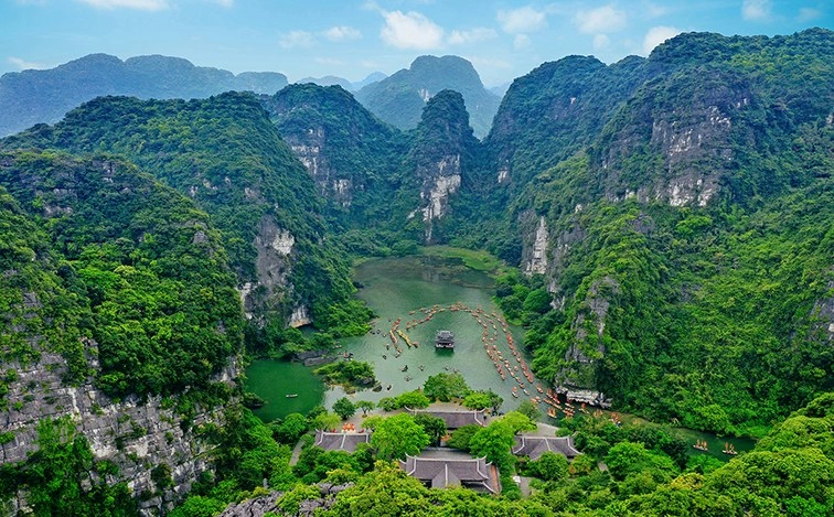 Hành trình di sản tại Quần thể danh thắng Tràng An